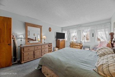 HOME WARRANTY INCLUDED!  PRE LISTING INSPECTION (March '25) on Harbour Point Golf Club in North Carolina - for sale on GolfHomes.com, golf home, golf lot