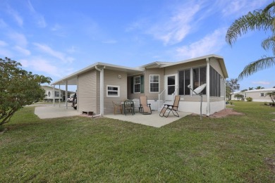 Welcome home to 501 Seneca Cres in award winning Maple Leaf Golf on Maple Leaf Golf and Country Club in Florida - for sale on GolfHomes.com, golf home, golf lot