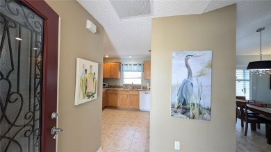 This charming 2-bedroom, 2-bathroom courtyard villa offers 1,132 on The Links of Spruce Creek in Florida - for sale on GolfHomes.com, golf home, golf lot