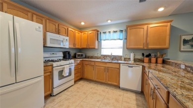 This charming 2-bedroom, 2-bathroom courtyard villa offers 1,132 on The Links of Spruce Creek in Florida - for sale on GolfHomes.com, golf home, golf lot