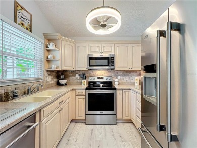 Beautifully Updated 2BR + Den + Florida Room in Golfview Village on Plantation Golf Club in Florida - for sale on GolfHomes.com, golf home, golf lot