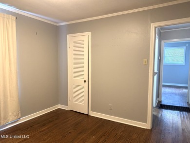 NEW TO THE MARKET IS THIS 3 BEDROOM, 2 BATH HOME JUST ONE BLOCK on Duncan Park Golf Course in Mississippi - for sale on GolfHomes.com, golf home, golf lot