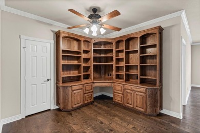 Welcome to this stunning golf course home located in the on Southern Oaks Golf Club in Texas - for sale on GolfHomes.com, golf home, golf lot