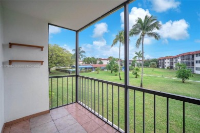 Spacious, bright & well-maintained 2bd/1.5bth condo is now on Hollybrook Golf and Tennis Club  in Florida - for sale on GolfHomes.com, golf home, golf lot