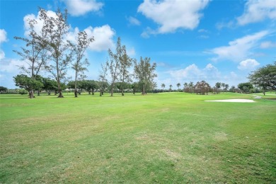 Spacious, bright & well-maintained 2bd/1.5bth condo is now on Hollybrook Golf and Tennis Club  in Florida - for sale on GolfHomes.com, golf home, golf lot