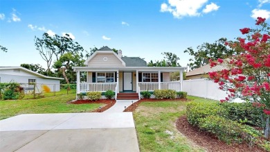 One or more photo(s) has been virtually staged. Fore!!! Welcome on Bradenton Country Club in Florida - for sale on GolfHomes.com, golf home, golf lot