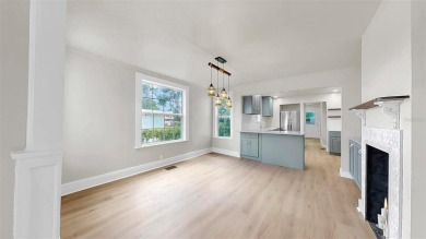 One or more photo(s) has been virtually staged. Fore!!! Welcome on Bradenton Country Club in Florida - for sale on GolfHomes.com, golf home, golf lot
