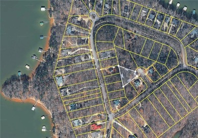 Build your dream home on this 0.38-acre interior lot located in on The Trail At Chickasaw Pointe in South Carolina - for sale on GolfHomes.com, golf home, golf lot