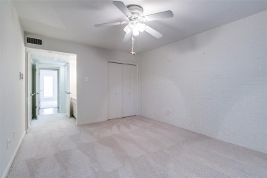 Move-In Ready 2-Bedroom Condo with Prime Location  Updates! This on Prestonwood Country Club - Dallas County in Texas - for sale on GolfHomes.com, golf home, golf lot