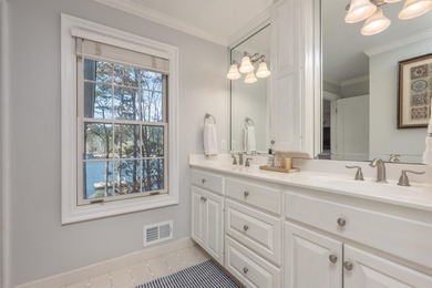 LAKEFRONT LIVING AND STUNNING VIEWS! Discover refined on Reynolds Lake Oconee - The Landing in Georgia - for sale on GolfHomes.com, golf home, golf lot