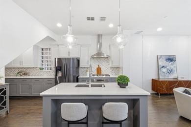 Sophisticated living in the heart of Las Colinas. Recently on TPC Four Seasons - Las Colinas Resort in Texas - for sale on GolfHomes.com, golf home, golf lot