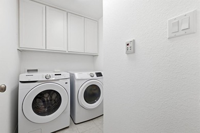 Sophisticated living in the heart of Las Colinas. Recently on TPC Four Seasons - Las Colinas Resort in Texas - for sale on GolfHomes.com, golf home, golf lot