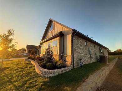 Luxury Golf Course Living on the 11th Green of Southern Oaks on Southern Oaks Golf Club in Texas - for sale on GolfHomes.com, golf home, golf lot