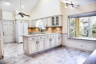 SPACIOUS 2 LEVEL GOLF FRONT HOME!!! Updated Kitchen, & Bathrooms on Druid Hills Golf Club in Tennessee - for sale on GolfHomes.com, golf home, golf lot