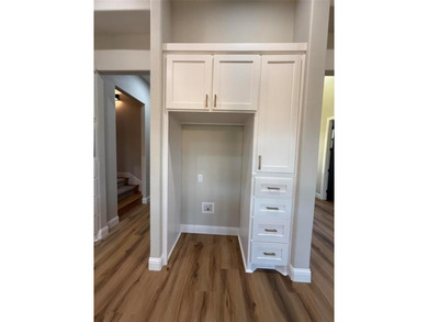 Luxury Golf Course Living on the 11th Green of Southern Oaks on Southern Oaks Golf Club in Texas - for sale on GolfHomes.com, golf home, golf lot