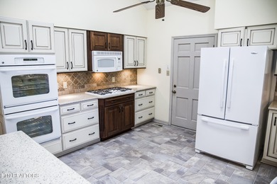 SPACIOUS 2 LEVEL GOLF FRONT HOME!!! Updated Kitchen, & Bathrooms on Druid Hills Golf Club in Tennessee - for sale on GolfHomes.com, golf home, golf lot