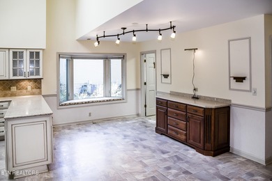 SPACIOUS 2 LEVEL GOLF FRONT HOME!!! Updated Kitchen, & Bathrooms on Druid Hills Golf Club in Tennessee - for sale on GolfHomes.com, golf home, golf lot