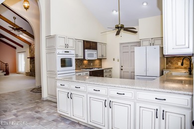 SPACIOUS 2 LEVEL GOLF FRONT HOME!!! Updated Kitchen, & Bathrooms on Druid Hills Golf Club in Tennessee - for sale on GolfHomes.com, golf home, golf lot