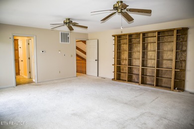 SPACIOUS 2 LEVEL GOLF FRONT HOME!!! Updated Kitchen, & Bathrooms on Druid Hills Golf Club in Tennessee - for sale on GolfHomes.com, golf home, golf lot