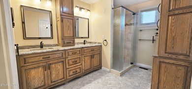 SPACIOUS 2 LEVEL GOLF FRONT HOME!!! Updated Kitchen, & Bathrooms on Druid Hills Golf Club in Tennessee - for sale on GolfHomes.com, golf home, golf lot