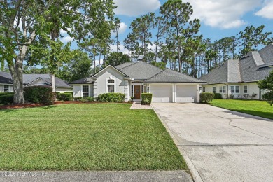 Woodlake at Eagle Harbor community. Well-maintained 4-bedroom on Eagle Harbor Golf Club in Florida - for sale on GolfHomes.com, golf home, golf lot