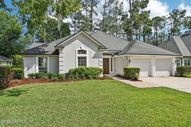 Woodlake at Eagle Harbor community. Well-maintained 4-bedroom on Eagle Harbor Golf Club in Florida - for sale on GolfHomes.com, golf home, golf lot
