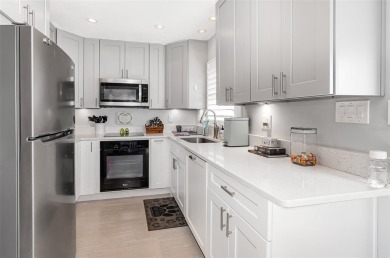 A Must See!! Gorgeous townhome in popular College Park!  This on Dubsdread Golf Course in Florida - for sale on GolfHomes.com, golf home, golf lot
