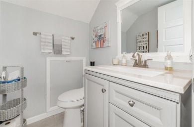 A Must See!! Gorgeous townhome in popular College Park!  This on Dubsdread Golf Course in Florida - for sale on GolfHomes.com, golf home, golf lot