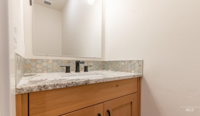 Just Finished and ready to close!  This beautifully designed on Hunters Point Golf Club in Idaho - for sale on GolfHomes.com, golf home, golf lot