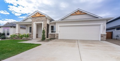 Just Finished and ready to close!  This beautifully designed on Hunters Point Golf Club in Idaho - for sale on GolfHomes.com, golf home, golf lot
