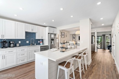 This charming two bedroom, two bath villa offers the perfect on Shipyard Golf Club in South Carolina - for sale on GolfHomes.com, golf home, golf lot