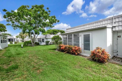 Fully renovated 1BR/1.5BA villa in the quiet Valencia section of on Kings Point Golf -Flanders Way in Florida - for sale on GolfHomes.com, golf home, golf lot