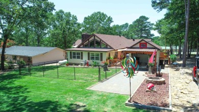 Discover modern luxury in this fully remodeled home in the on Indian Hills Country Club in Arkansas - for sale on GolfHomes.com, golf home, golf lot