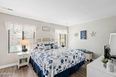 This charming two bedroom, two bath villa offers the perfect on Shipyard Golf Club in South Carolina - for sale on GolfHomes.com, golf home, golf lot