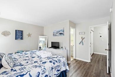This charming two bedroom, two bath villa offers the perfect on Shipyard Golf Club in South Carolina - for sale on GolfHomes.com, golf home, golf lot