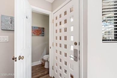 This charming two bedroom, two bath villa offers the perfect on Shipyard Golf Club in South Carolina - for sale on GolfHomes.com, golf home, golf lot