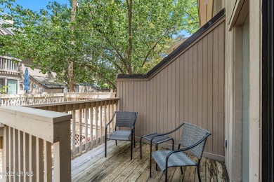 This charming two bedroom, two bath villa offers the perfect on Shipyard Golf Club in South Carolina - for sale on GolfHomes.com, golf home, golf lot