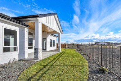 *Virtual Tour* Luxury custom builder, Shadow Mountain Homes on Falcon Crest Golf Club in Idaho - for sale on GolfHomes.com, golf home, golf lot