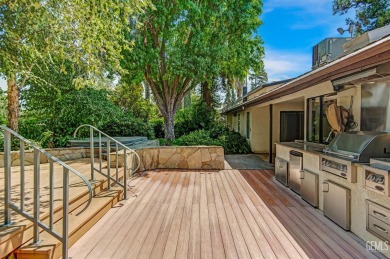 Welcome to this stunning home located in one of Southwest on Sundale Country Club in California - for sale on GolfHomes.com, golf home, golf lot