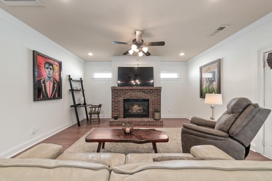 WELCOME TO THIS ADORABLE HOME NESTLED IN THE SOUGHT-AFTER on Harbor Club Golf and Country Club in Georgia - for sale on GolfHomes.com, golf home, golf lot