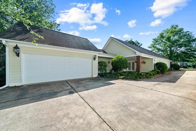 WELCOME TO THIS ADORABLE HOME NESTLED IN THE SOUGHT-AFTER on Harbor Club Golf and Country Club in Georgia - for sale on GolfHomes.com, golf home, golf lot