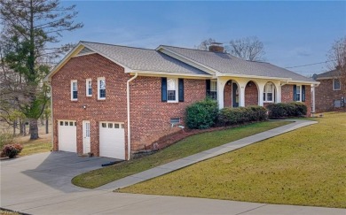 Charming Brick Ranch with Golf Course Views - Move-In Ready! on Pine Knolls Golf Course in North Carolina - for sale on GolfHomes.com, golf home, golf lot