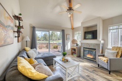 Discover the essence of Eagle Crest in this inviting corner unit on Eagle Crest Golf Resort - Resort Course in Oregon - for sale on GolfHomes.com, golf home, golf lot