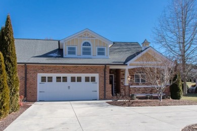 This luxury brick and stone townhome is located in Eagle Ridge on Virginian Golf Club in Virginia - for sale on GolfHomes.com, golf home, golf lot