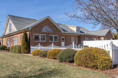 This luxury brick and stone townhome is located in Eagle Ridge on Virginian Golf Club in Virginia - for sale on GolfHomes.com, golf home, golf lot