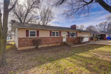Beautifully renovated and perfectly located near Horton Smith on Horton Smith Golf Course in Missouri - for sale on GolfHomes.com, golf home, golf lot