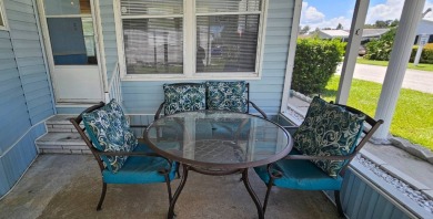 Furnished, spacious 2 bedroom 2 bath home in 55 + Resort style on Zephyrhills Municipal Golf Course in Florida - for sale on GolfHomes.com, golf home, golf lot