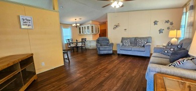 Furnished, spacious 2 bedroom 2 bath home in 55 + Resort style on Zephyrhills Municipal Golf Course in Florida - for sale on GolfHomes.com, golf home, golf lot
