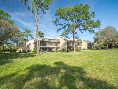 OWNER FINANCING AVAILABLE. This is beautifully remodeled from on Meadowood Golf and Tennis Club in Florida - for sale on GolfHomes.com, golf home, golf lot