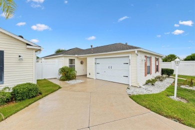 Bond Paid - This conviently located turn-key courtyard villa at on The Links of Spruce Creek in Florida - for sale on GolfHomes.com, golf home, golf lot